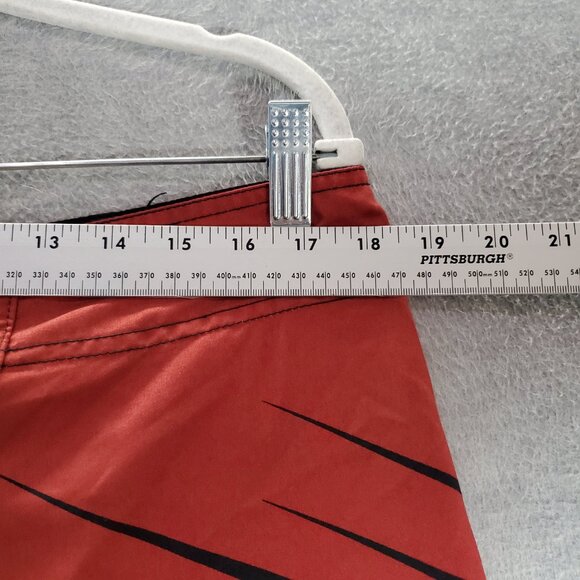 VINTAGE‎ Quik Surfing Men Swimwear 34 Red Board Shorts Outdoor Beach Surf 90s - Picture 2 of 7